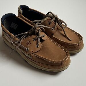 Sperry Tan Leather Boy’s Boat Shoes size 4m (big boy)